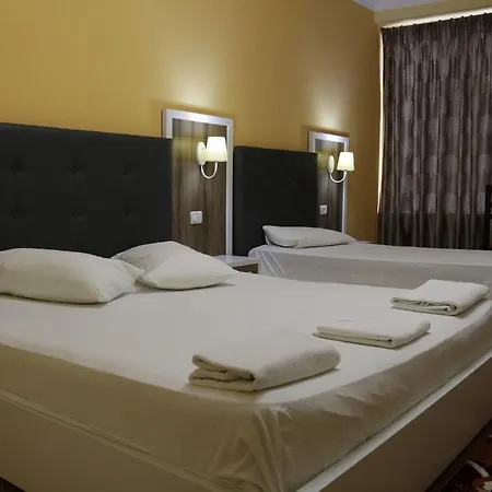 Hotel Star 2*
