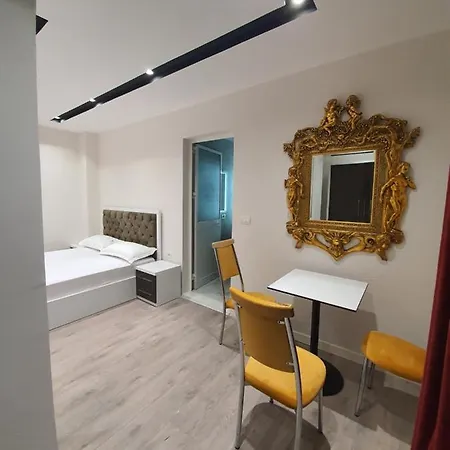 Star Hotel Selitë e Vogël