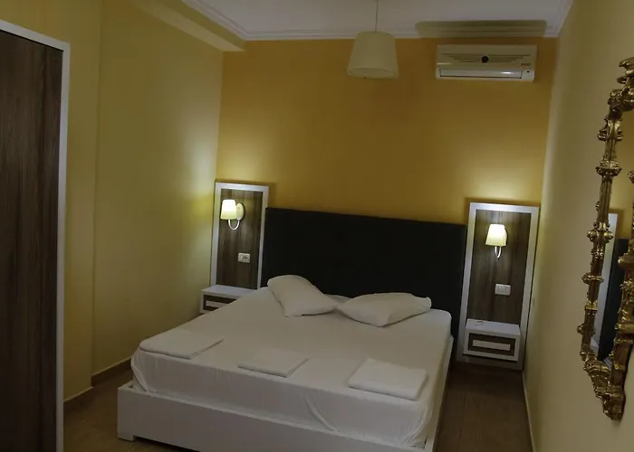 Star 2* Selitë e Vogël